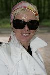 Vierhouten 20 mei 2005
Rally met cabrio's vanwege 10 jarig bestaan Beau Monde.
Monique des bouvrie methoofddoekje en zonnebril