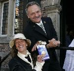 Naarden 18 mei 2005
Trouwen Tonnie des Bouvrie en Geert Loman in stadhuis Naarden.
Nicole des Bouvrie
