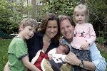 Amsterdam 1 mei 2005
Paulien Huizinga met Michiel Mol en hun kinderen Paul Myrthe en Pieter.