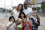 Amsterdam 3 mei 2005
Premiere Winnie de Pooh in pepsi stage.
Quinty Trustfull met gezin en Orlando Trustfull