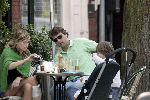 Amsterdam 1 mei  2005
Reinout Oerlemans en Danielle Overgaag op terras bij joffers samen met Thijmen
