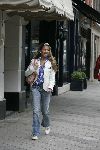 Amsterdam 11 mei 2005
Silvie Meis op pc Hooftstraat  en Dani Bles