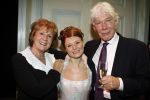 Apeldoorn 2 november 2006
Premiere My fair lady met Celine Purcell en Thom Hoffman.
Celine Paul v Vliet en Annewil Blankers