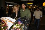 Schiphol 5 november 2006
hans Breukhoven arriveert op schiphol na reis naar de Mount Everest. Connie Constanza Jordi (met zijn vrouw) Marvin Shanna en  Edwin(met vriendin) zijn 
daar.