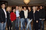 Noordwijk, 5 november 2006 
Hans Breukhoven viert de verjaardag van zijn moeder in Hotel Huis ter Duin. Verder op de foto: Connie Breukhoven, Constanza Breukhoven, Jordi Breukhoven en zijn vrouw, Marvin Breukhoven, Shanna Breukhoven en Edwin Breukhoven met zijn vrouw Ageeth Breukhoven.