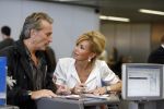 Schiphol 12 oktober 2006
Connie Breukhoven zwaait haar man Hans uit die de mount everest gaat beklimmen
