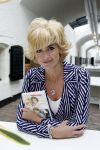 Naarden 31 oktober 2006
Daphne Deckers bij presentatie van haar nieuwe boek.