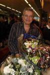 Schiphol 5 november 2006
hans Breukhoven arriveert op schiphol na reis naar de Mount Everest. Connie Constanza Jordi (met zijn vrouw) Marvin Shanna en  Edwin(met vriendin) zijn 
daar.