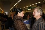 Schiphol 5 november 2006
hans Breukhoven arriveert op schiphol na reis naar de Mount Everest. Connie Constanza Jordi (met zijn vrouw) Marvin Shanna en  Edwin(met vriendin) zijn 
daar.
