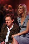 Baarn 26 oktober 2006
Tooske Ragas presenteert het nieuwe sbs programma Je wordt bedankt met daarin Gerard Joling. Hennie Huisman huilend