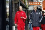 Amsterdam 2 november 2006
Jaap Stam en Klaas Jan Huntelaar aan het shoppen op de beethovenstraat op de dag van de wedstrijd.