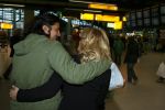Schiphol 5 november 2006
hans Breukhoven arriveert op schiphol na reis naar de Mount Everest. Connie Constanza Jordi (met zijn vrouw) Marvin Shanna en  Edwin(met vriendin) zijn 
daar.