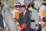 Zeewolde 1 november 2006
Koning Abdullah Koningin Rania en Koningin Beatrix op bezoek bij de spyker fabriek waar ze rondgeleid worden door Viktor Muller.
