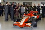 Zeewolde 1 november 2006
Koning Abdullah Koningin Rania en Koningin Beatrix op bezoek bij de spyker fabriek waar ze rondgeleid worden door Viktor Muller.