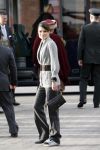 Zeewolde 1 november 2006
Koning Abdullah Koningin Rania en Koningin Beatrix op bezoek bij de spyker fabriek waar ze rondgeleid worden door Viktor Muller.