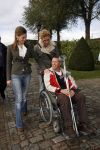 Muiden 3 september 2006
Prinses Aimee en Prins Floris bij muiderslot voor make af difference day. met roofvogel uil
