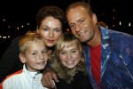 Rotterdam 26 oktober 2006
Premiere Holiday on ice in ahoy.
Ron Boszhard met vrouw en kinderen