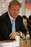 Eindhoven, 4 November 2006 Kompetitiewedstrijd PSV-NAC Eindstand 3-0 Seizoen 2006/2007
Ronald Koeman tijdens de persconferentie