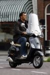 Amsterdam 30 oktober 2006
Ruud Gullit op vespa scooter.