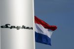 Zeewolde 1 november 2006
Koning Abdullah Koningin Rania en Koningin Beatrix op bezoek bij de spyker fabriek waar ze rondgeleid worden door Viktor Muller.