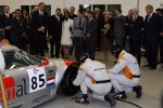 Zeewolde 1 november 2006
Koning Abdullah Koningin Rania en Koningin Beatrix op bezoek bij de spyker fabriek waar ze rondgeleid worden door Viktor Muller.