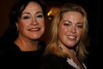 Amsterdam 25 oktober 2006
Modeshow voor het goede doel van Georgina Kwayke.
Viola Holt met dochter
