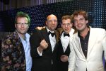 Amsterdam 20 oktober 2006
Uitreiking televizierring in het ij theater.
winnaars de Lama's met Ruben v d Meer(kaal) Ruben Nicolai(wit)
Tijl Beckand en Patrick Lodiers (bril.