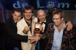 Amsterdam 20 oktober 2006
Uitreiking televizierring in het ij theater.
winnaars de Lama's met Ruben v d Meer(kaal) Ruben Nicolai(wit)
Tijl Beckand en Patrick Lodiers (bril.