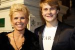 Amsterdam 29 oktober 2009
Beaumonde awards in het Amstel hotel. Anita Witzier met zoon
Peter Smulders bv