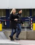 Purmerend 4 november 2009
Jan Smit en zijn vriendin Liza Plat verlaten het ziekenhuis van Purmerend na controle van Jan zijn Oor problemen.
Peter Smulders bv