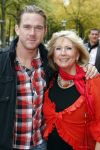 Den Haag 11 oktober 2009
Premiere in theater Diligentia. Willeke Alberti met zoon Johnny de Mol
Peter Smulders bv