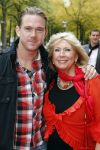 Den Haag 11 oktober 2009
Premiere in theater Diligentia. Willeke Alberti met zoon Johnny de Mol
Peter Smulders bv
