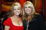 Amsterdam 23 oktober 2009
Televizierring 2009 in Carre in Amsterdam. Linda de Mol met Chantal janzen
Peter Smulders bv