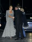 Den Haag 28 oktober 2009
Prinses Maxima Prins Willem Alexander Koningin Beatrix Prins Laurentien en Prins Constantijn bij opening Holland festival in Lucent danstheater.
Peter Smulders bv