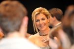 Den Haag 28 oktober 2009
Prinses Maxima Prins Willem Alexander Koningin Beatrix Prins Laurentien en Prins Constantijn bij opening Holland festival in Lucent danstheater.
Peter Smulders bv