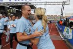 Amsterdam 18 oktober 2009
Wendy v Dijk geeft het startschot van de 7.5 km van Menzis bij de amsterdam marathon. Er wordt gelopen voor de stichting Semmy.
 Wendy is 4 en een halve maand zwanger. Haar broer Mike loopt ook mee alsmede Lodewijk Hoekstra.
Peter Smulders bv