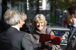Rotterdam 28 oktober 2009
Prinses Laurentien Prins Constantijn en Prinses Irene arriveren in een electrische mini cooper bij bijeenkomst.
Peter Smulders bv