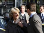 Rotterdam 28 oktober 2009
Prinses Laurentien Prins Constantijn en Prinses Irene arriveren in een electrische mini cooper bij bijeenkomst.
Peter Smulders bv