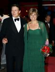 Den Haag 28 oktober 2009
Prinses Maxima Prins Willem Alexander Koningin Beatrix Prins Laurentien en Prins Constantijn bij opening Holland festival in Lucent danstheater.
Peter Smulders bv