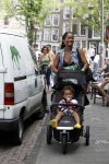Am,sterdam 1 augustus 2009
Ex vrouw Wim Kieft Sylvia met zoontje.
Peter Smulders bv