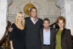 Amsterdam  26 oktober 2009
Photocall Couples Retreat met Vince Vaughn Malin Akerman en Peter Billingsley
en de nederlandse actrice Janna Fassaert
Peter Smulders bv