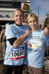 Amsterdam 18 oktober 2009
Wendy v Dijk geeft het startschot van de 7.5 km van Menzis bij de amsterdam marathon. Er wordt gelopen voor de stichting Semmy.
 Wendy is 4 en een halve maand zwanger. Haar broer Mike loopt ook mee alsmede Lodewijk Hoekstra.
Peter Smulders bv