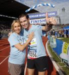 Amsterdam 18 oktober 2009
Wendy v Dijk geeft het startschot van de 7.5 km van Menzis bij de amsterdam marathon. Er wordt gelopen voor de stichting Semmy.
 Wendy is 4 en een halve maand zwanger. Haar broer Mike loopt ook mee alsmede Lodewijk Hoekstra.
Peter Smulders bv