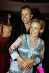 Amsterdam 23 oktober 2009
Televizierring 2009 in Carre in Amsterdam. Yvonne Jaspoers verliefd met haar man
Peter Smulders bv
