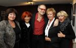 Loosdrecht 1 november 2010
Presentatie DVD Rob de Nijs Shows met Anneke Gronloh Trea Dobbs Ria Valk en Marijcke Merckens bij het golden tulip hotel.
Peter Smulders bv