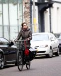 Amsterdam 1 november 2010
Carolien v d Berg op de fiets in Amsterdam
Peter Smulders bv