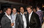 Amsterdam 6 november 2010
12 en een half jarig bestaan en presentatiie van het Buddha to Buddha boek in de supper club. Dennis Rugenbrecht met Edward en Edwin Smulders
Peter Smulders bv