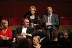 Amsterdam 2 november 2010
Rene Froger viert zijn 50e verjaardag met collega artiesten en vrienden in Carre.
Frits Barend met zijn vrouw en zwangere Barbara Barend met vrouw
Peter Smulders bv
