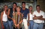 19 Augustus 1995
Getty Kaspers (ex-zangeres van Eurovisie Songfestivalwinnaarsgroep Teach-In  in 1975 met het liedje Ding-a-Dong ) met haar gezin
Foto Peter Smulders BV