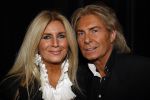 Amsterdam 2 november 2010
Rene Froger viert zijn 50e verjaardag met collega artiesten en vrienden in Carre.
oa Karin Bloemen Danny de Munk Ruth Jacoth Wesley Jeroen v d Boom Grant en Forsyth Thomas Berge Frans Bauer Linda de Mol Peter paul Muller Glennis GraceCarel Kraaijenhof en zoon Danny treden op. Caroline Tensen en Ron Brandsteder presenteren de avond. Grant en Forsyth met dochter Sophie Grant
Peter Smulders bv